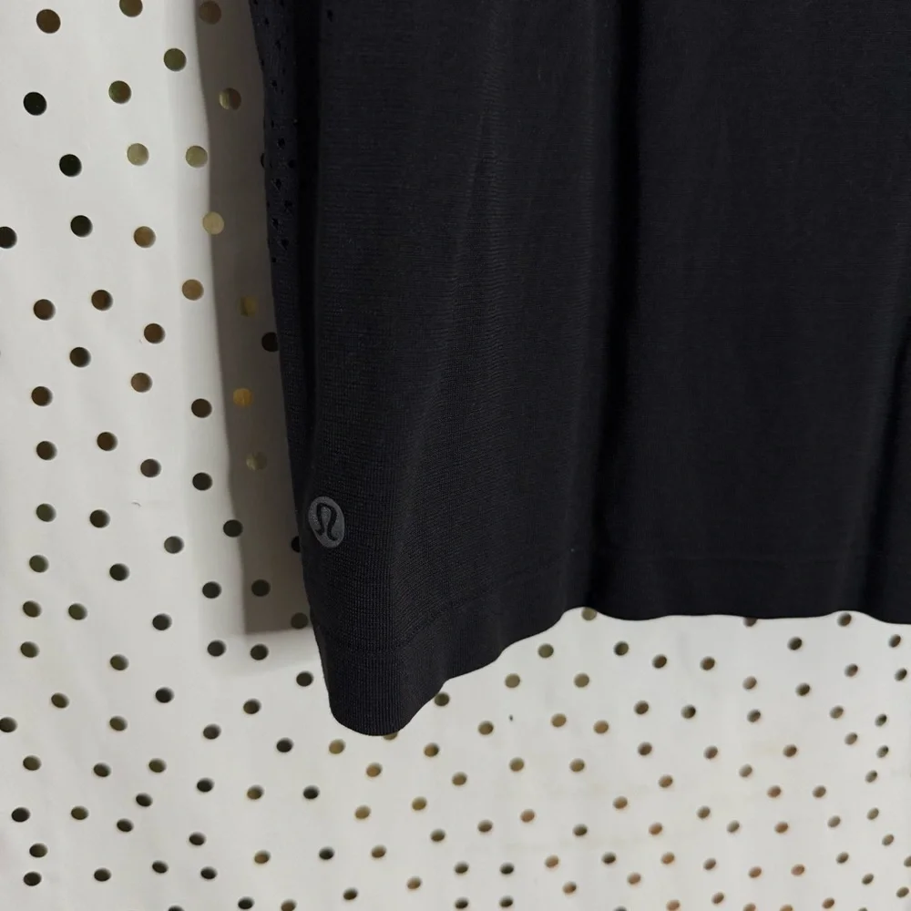 Lululemon Black Sleeveless Women's Top